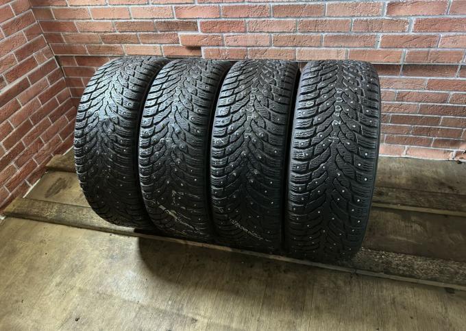 Nokian Tyres Hakkapeliitta 9 215/60 R16 99T