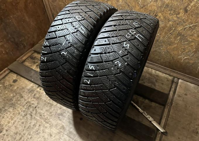 Goodyear Ultragrip Ice Arctic 215/60 R16 99T