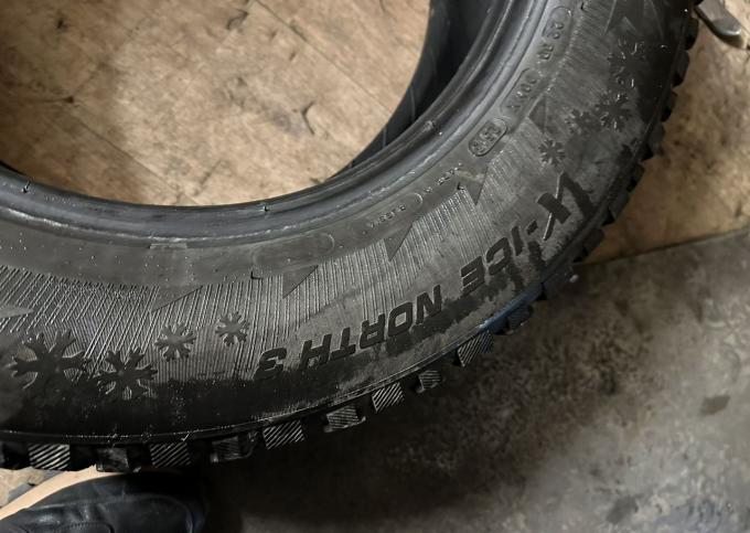Michelin X-Ice North 3 215/65 R16 102T
