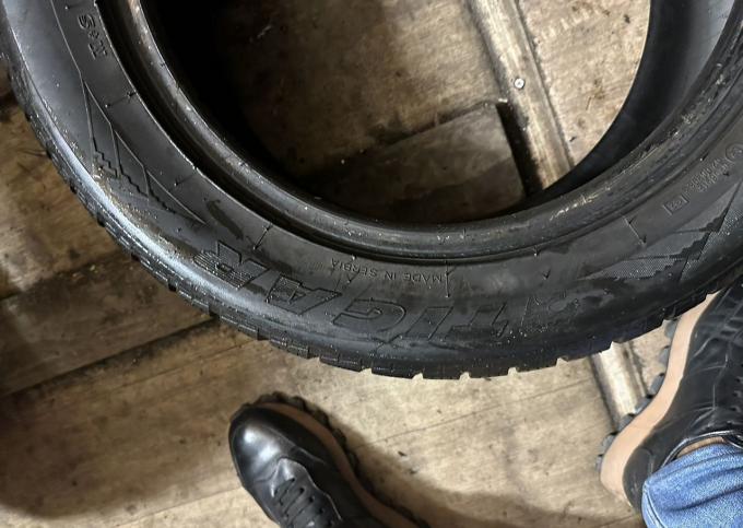 Tigar Sigura Stud 215/55 R16 97T