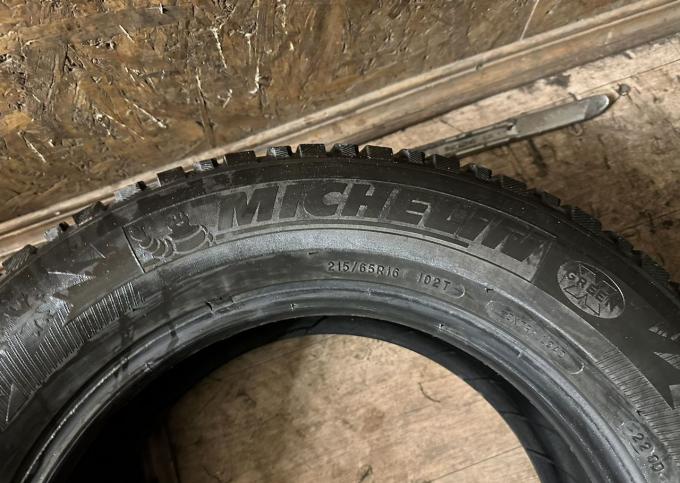 Michelin X-Ice North 3 215/65 R16 102T