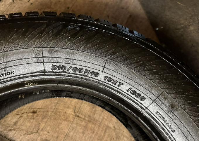 Yokohama Ice Guard IG65 215/65 R16 102T