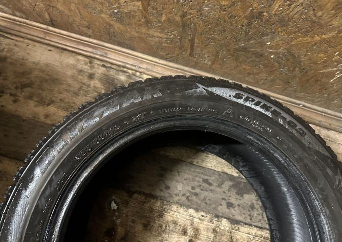 Bridgestone Blizzak Spike-02 205/55 R16 91T