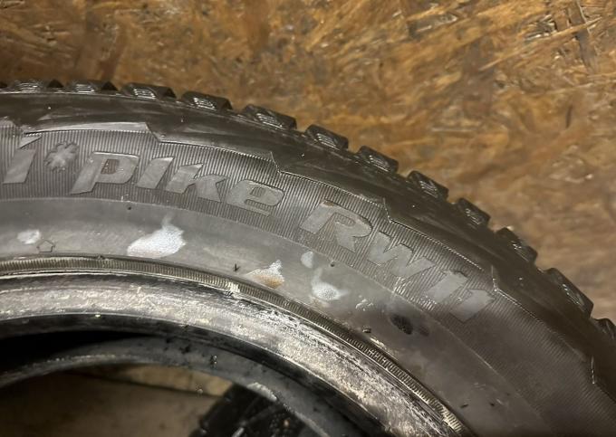 Hankook I'Pike RW11 215/65 R16 98T