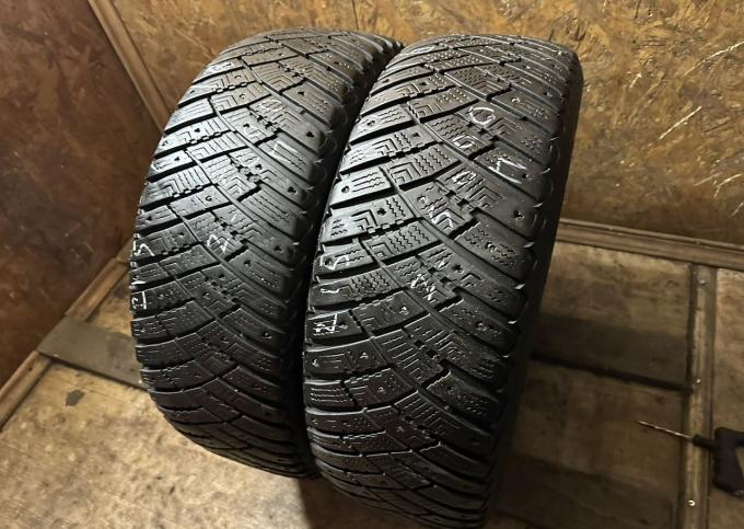 Goodyear Ultragrip Ice Arctic 215/60 R16 99T
