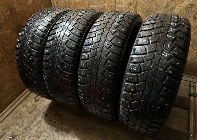 Kumho I'Zen Wis KW19 215/65 R16 98T