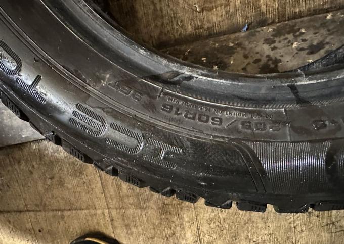 Dunlop Ice Touch 205/60 R16 96T