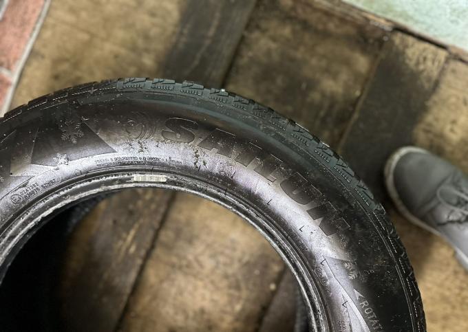 Sailun Ice Blazer Alpine 215/65 R16 98H