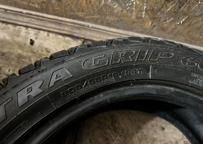 Goodyear Ultragrip 600 205/55 R16 94T