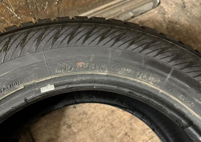 Yokohama Ice Guard IG65 215/65 R16 102T