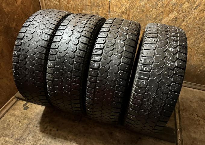 Yokohama Ice Guard F700Z 215/70 R16 100Q