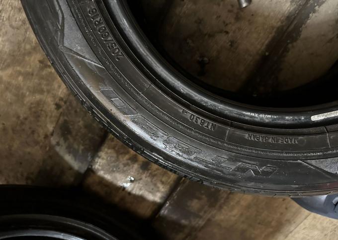 Nitto NT830 205/60 R16 96W