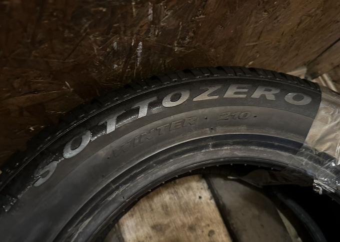 Pirelli Winter Sottozero 210 225/55 R16 95H