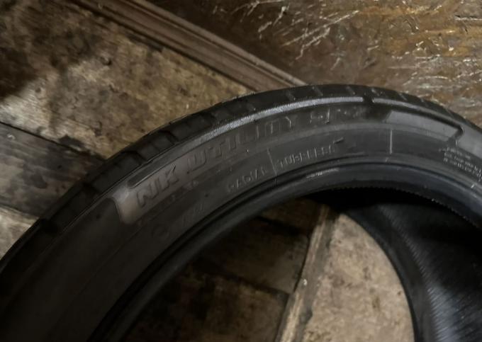 Nankang NK Utility SP-7 285/40 R22 110V