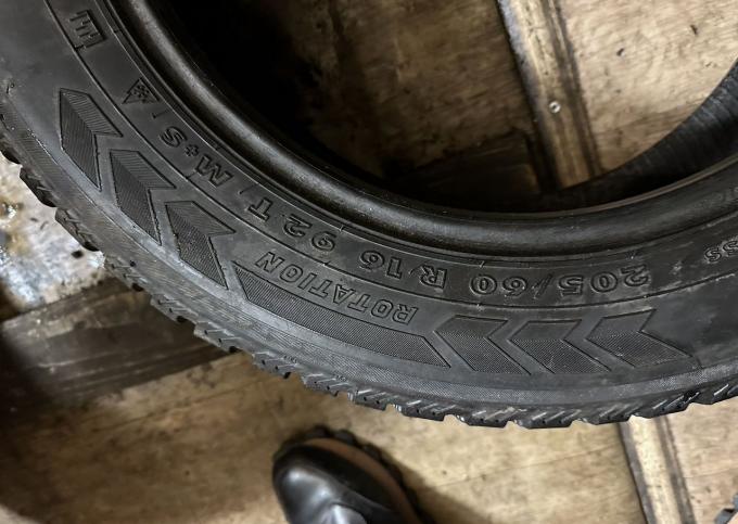 Nokian Tyres Hakkapeliitta 2 205/60 R16 92T
