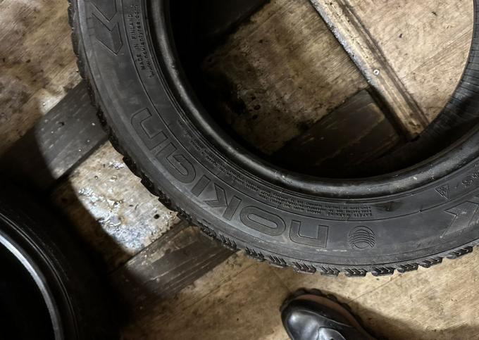 Nokian Tyres Hakkapeliitta 2 205/60 R16 92T