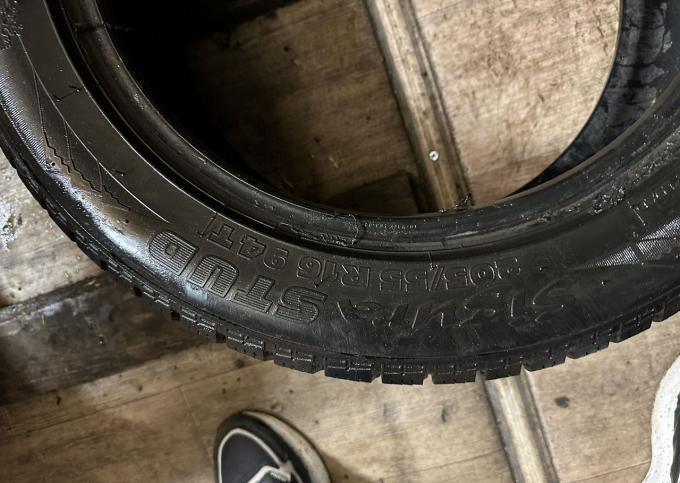 Tigar Sigura Stud 205/55 R16 94T