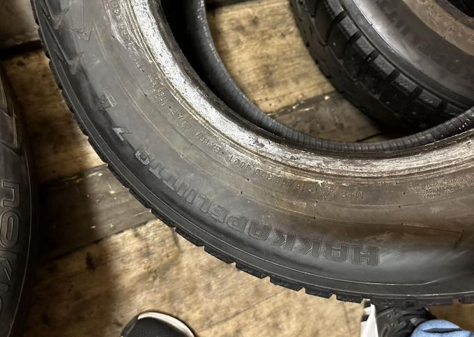 Nokian Tyres Hakkapeliitta 7 215/65 R16 102T