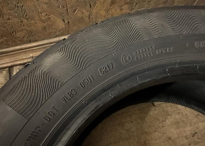 Continental ContiPremiumContact 5 215/55 R16 93V