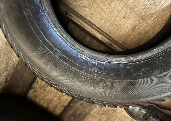 Yokohama Ice Guard Stud IG35 225/60 R16 107T