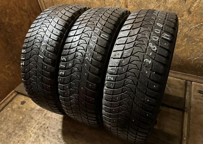 Michelin X-Ice North 3 215/65 R16 102T