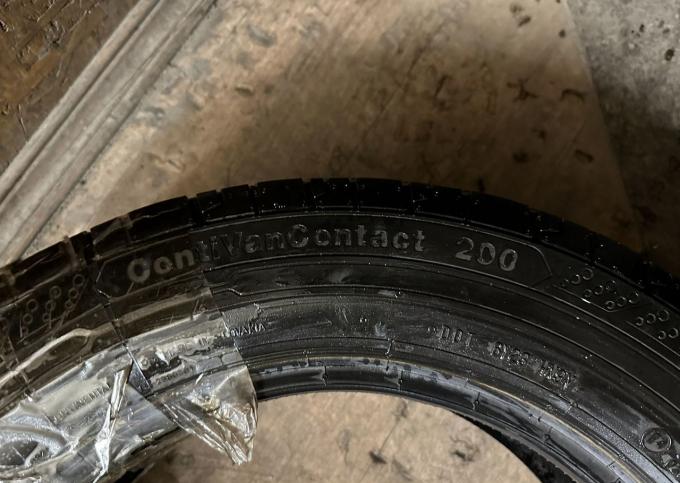Continental ContiVanContact 200 205/65 R16C 107T