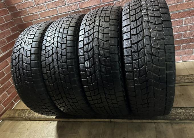 Dunlop Grandtrek SJ6 215/65 R16 98Q