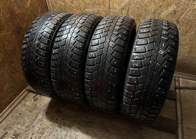 Kumho I'Zen Wis KW19 215/65 R16 98T