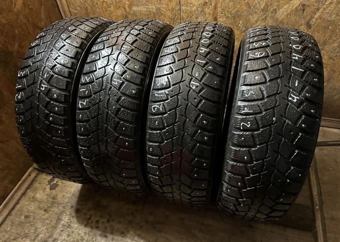 Kumho I'Zen Wis KW19 215/65 R16 98T
