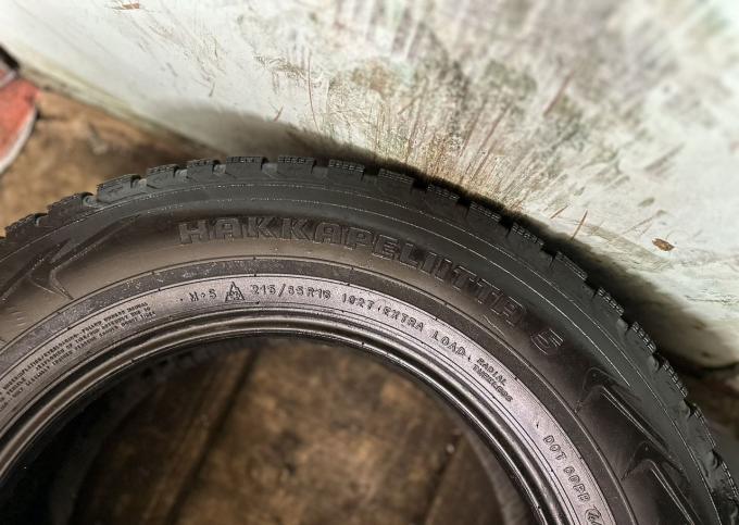Nokian Tyres Hakkapeliitta 5 215/65 R16 102T