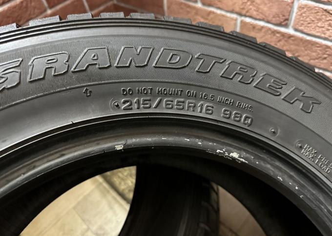Dunlop Grandtrek SJ6 215/65 R16 98Q