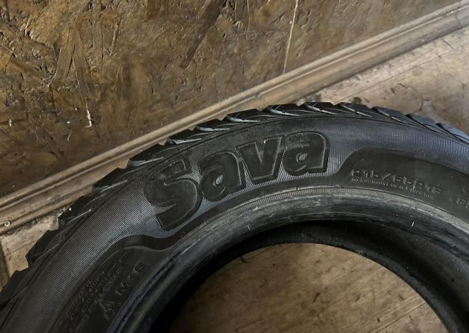 Sava Eskimo Stud 215/65 R16 98T