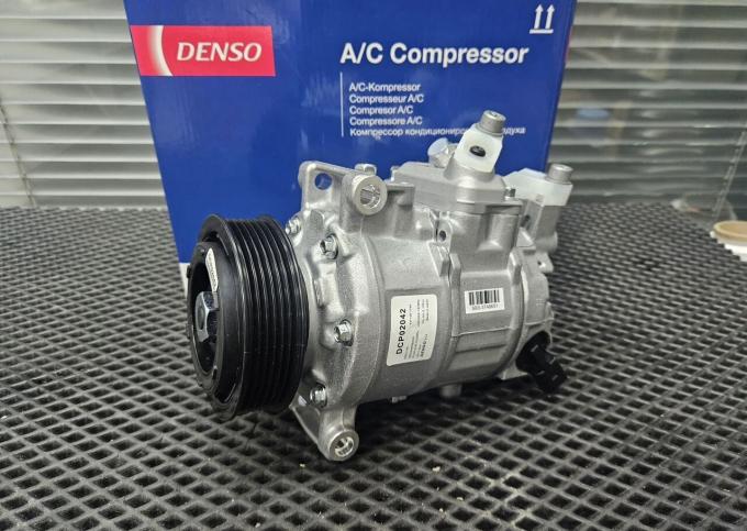 Компрессор кондиционера Audi Q5 Denso DCP02042