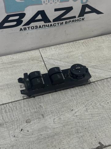 Блок кнопок Ford Focus 3 AM5T14A132AA