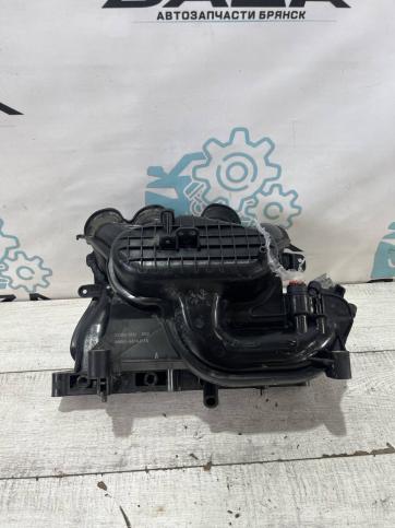 Впускной коллектор Ford Focus 3 AM5G-9424-P7A