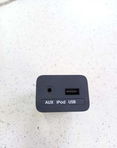 AUX USB Kia Sportage 3 96110-3w000