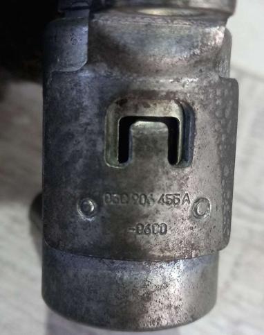 Клапан электромагнитный Skoda Octavia A5 03C 906 455A