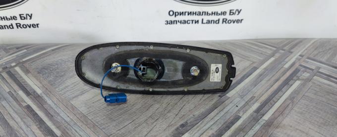 Антенна плавник на крышу Range Rover 3 L322 05+ XUI500310