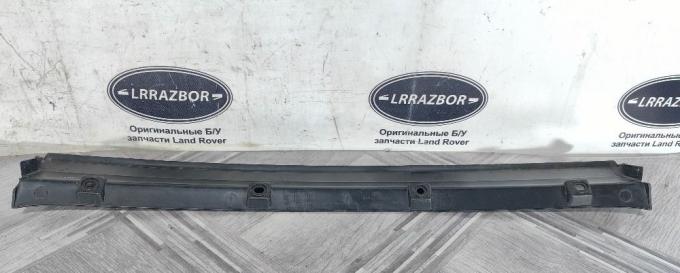 Молдинг крышки багажника Range Rover Evoque L538 LR039107