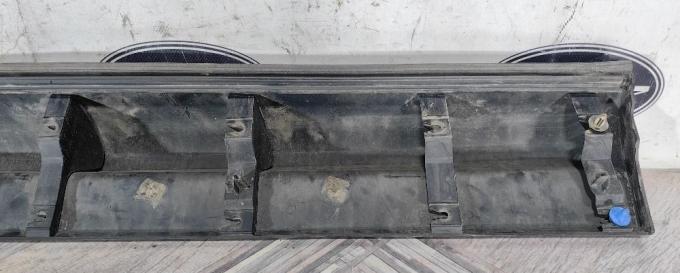 Молдинг передний левый  Range Rover Sport L320 DGP000212PCL