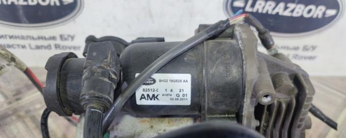 Компрессор пневмоподвески AMK L319/L320 05-13 LR044016