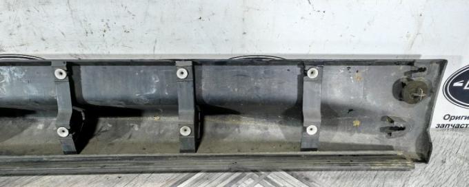 Молдинг передний левый  Range Rover Sport L320 DGP000212PCL