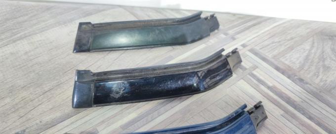 Молдинг крыши правый Range Rover L322 02-12 DBC000022LML