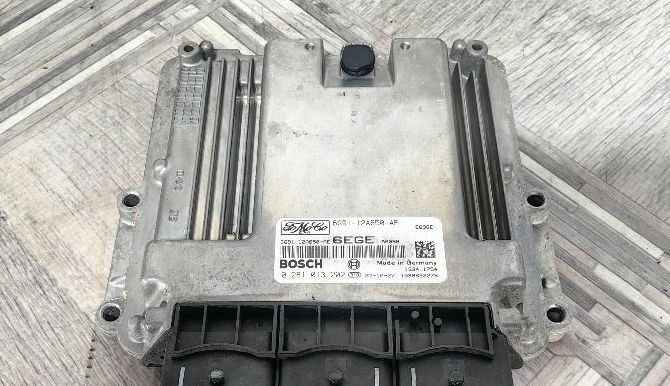 Блоки комплект Land Rover Freelander 2 2.2 LR006594