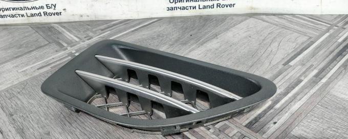 Жабра в крыло правая Range Rover Sport L320 JAK500220