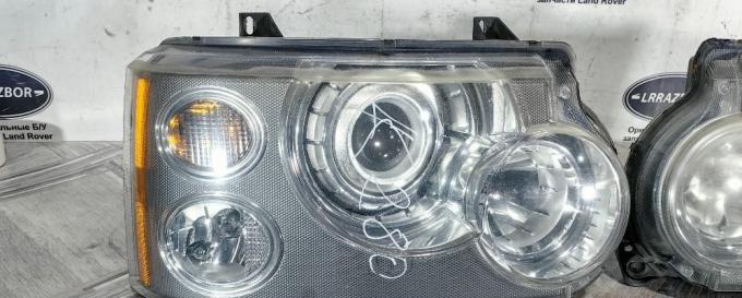Фары комплект Range Rover 3 L322 2005-2009 ксенон XBC501382LPO