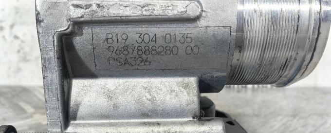 Дроссельная заслонка Land Rover Freelander 2 2.2 LR012598