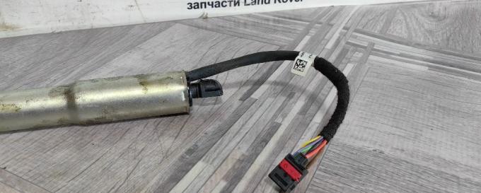 Распорка грузового пола Discovery 5 L462 LR083965