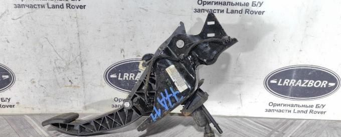 Педаль сцепления Land Rover Freelander 2 2.2 МКПП LR014495