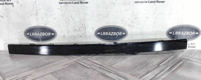 Молдинг крышки багажника Land Rover Discovery 5 LR083124